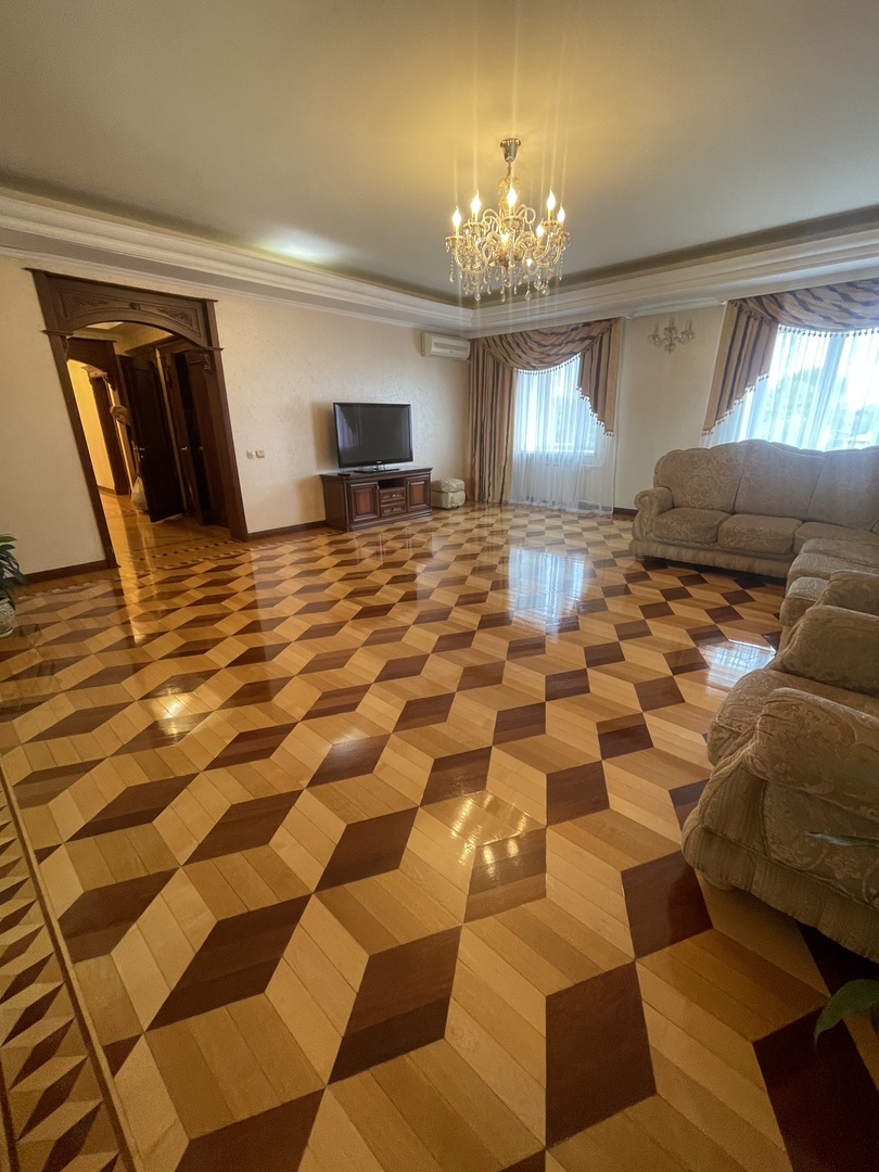 Квартира, 147.30 м²